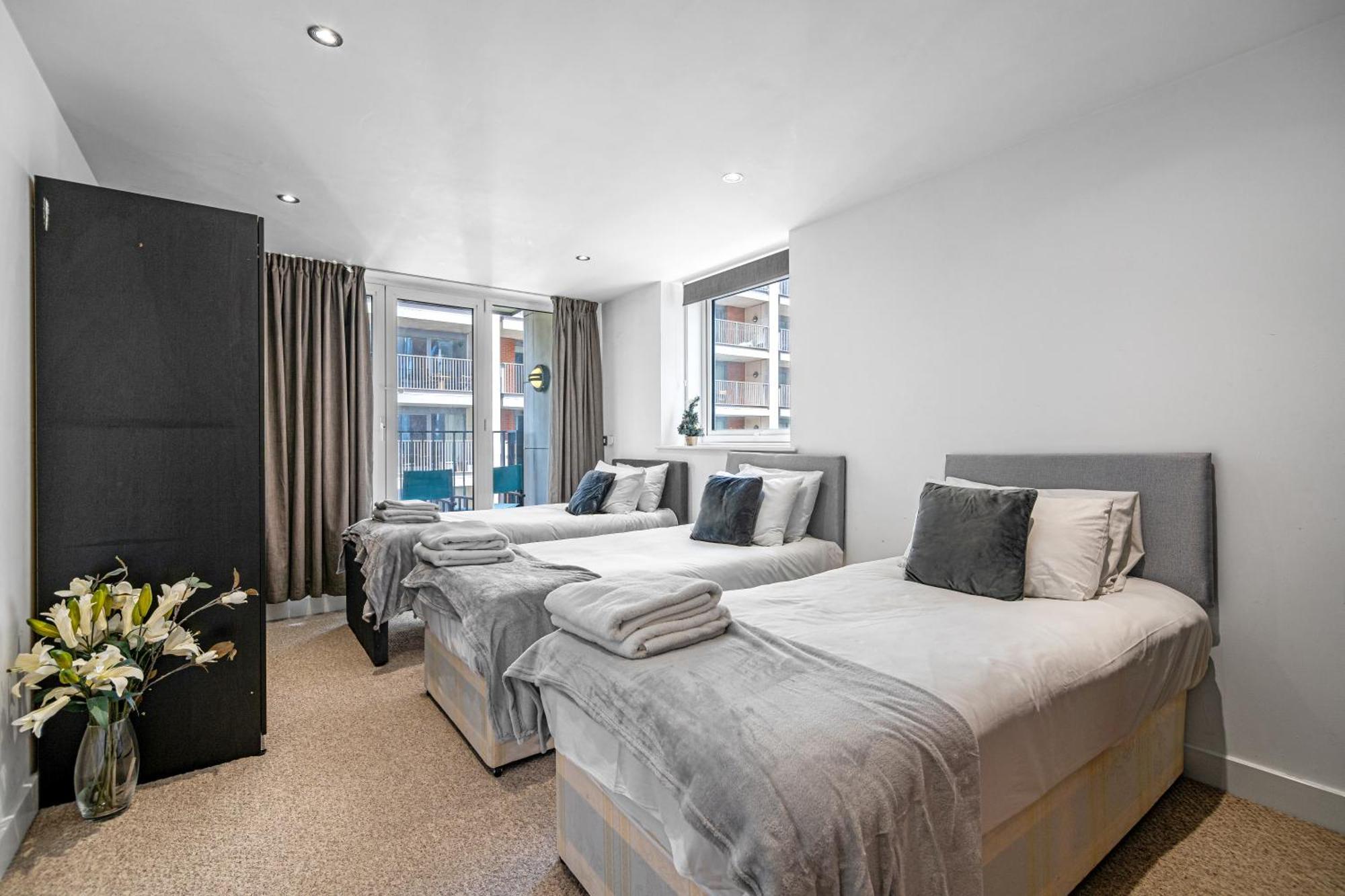 London Excel Waterfront Serenity Apartment Luaran gambar