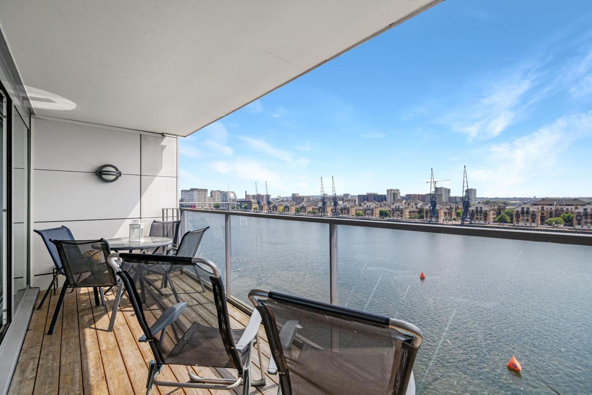 London Excel Waterfront Serenity Apartment Luaran gambar