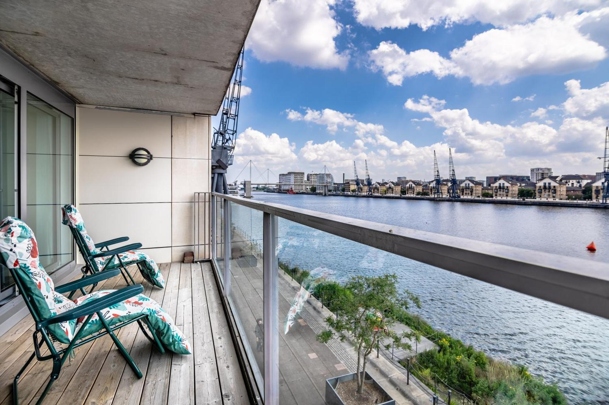 London Excel Waterfront Serenity Apartment Luaran gambar